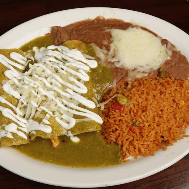 Enchiladas Suizas.